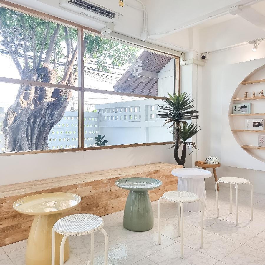 The Zai Apartment Ban Krathum Lom Экстерьер фото